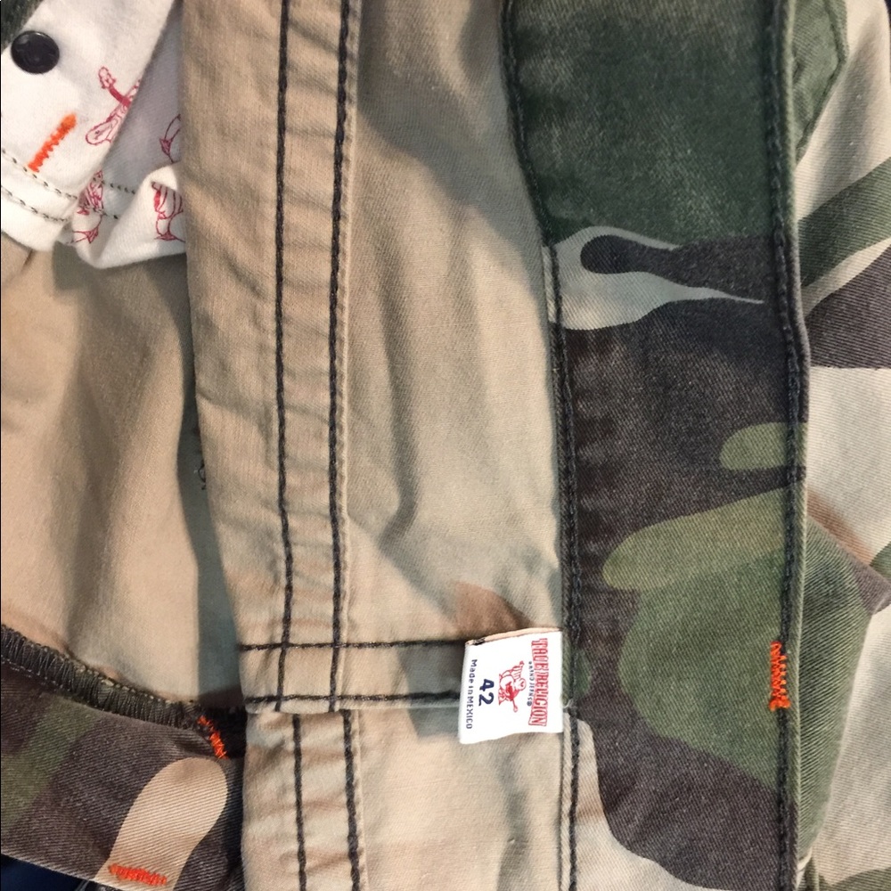 Camouflage army print True Religion Jeans - Picture 10 of 11